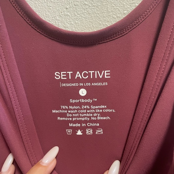 Set active - Picture 2 of 4